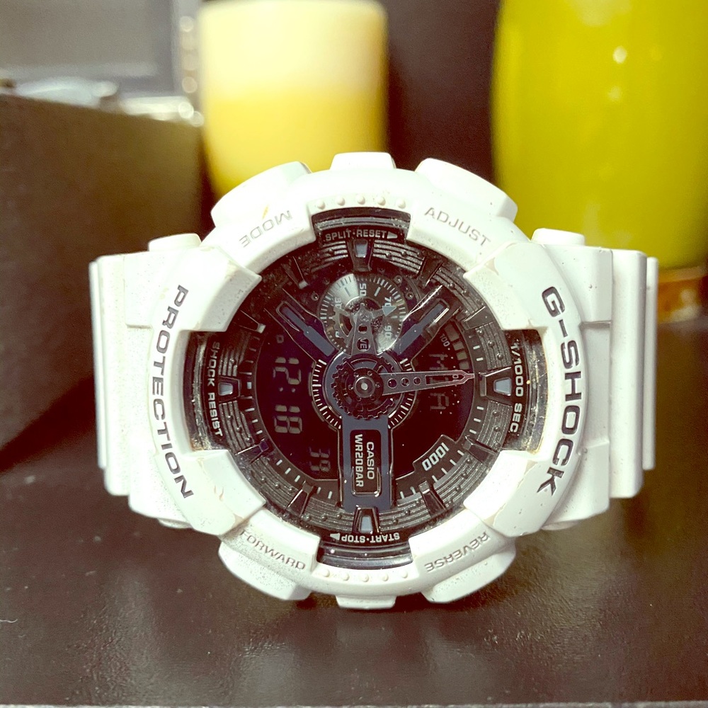 G-Shock Men’s White Digital-Analog Watch